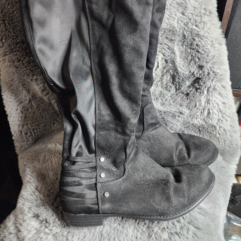 Black knee high boots